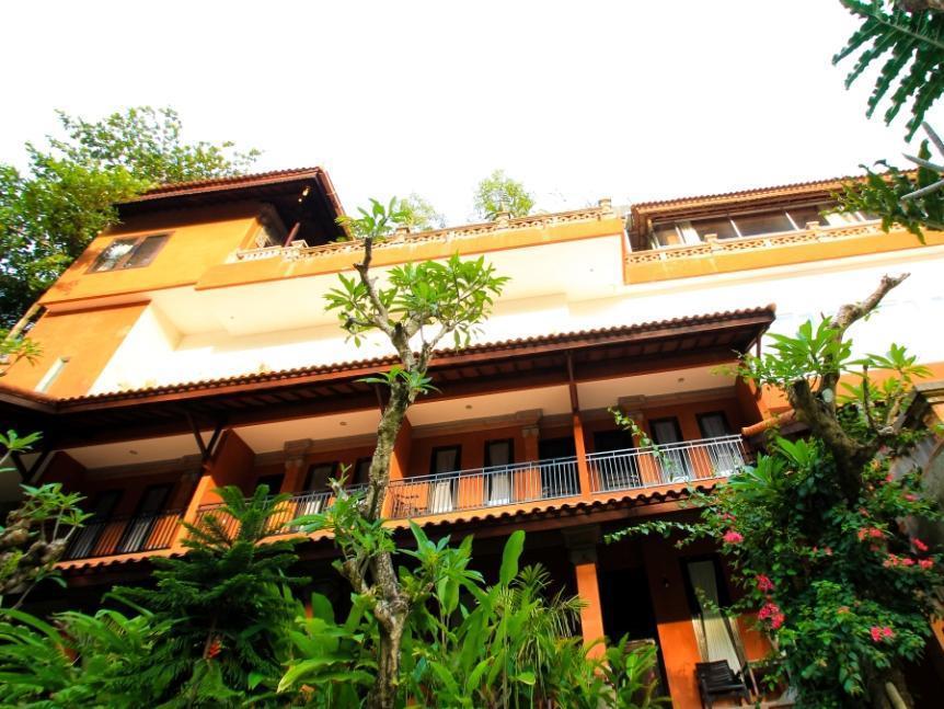 Ubud Hotel And Villas Маланг Экстерьер фото